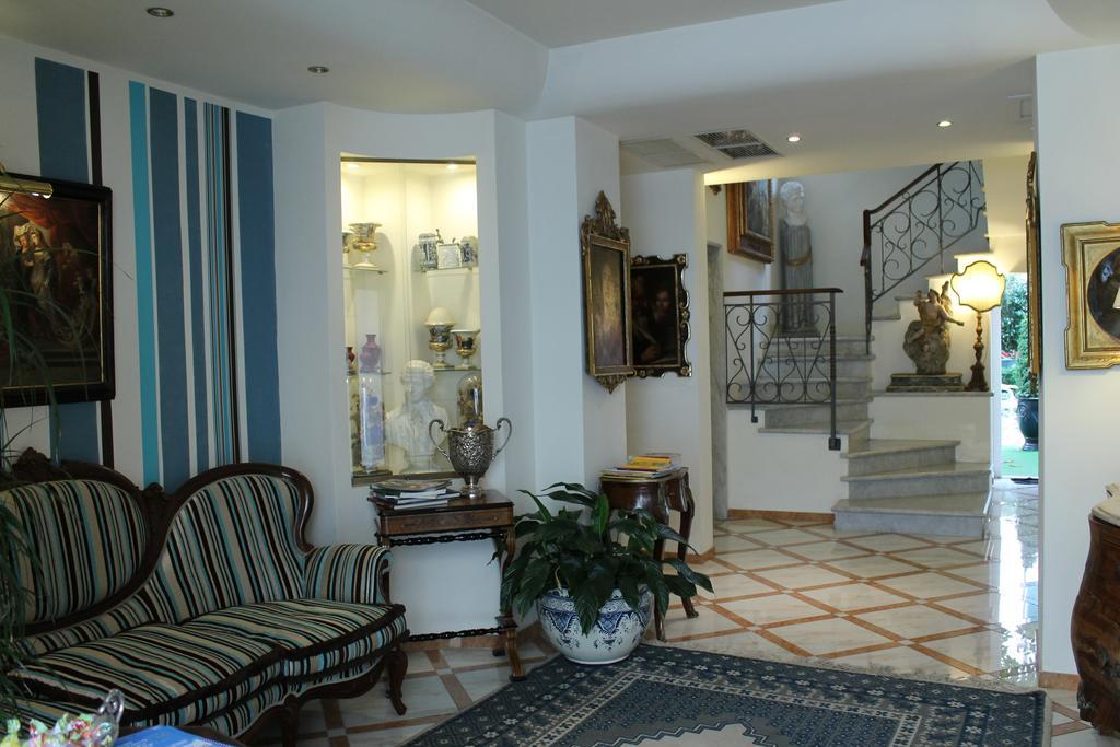 Al Teatro Hotel Livorno Kültér fotó