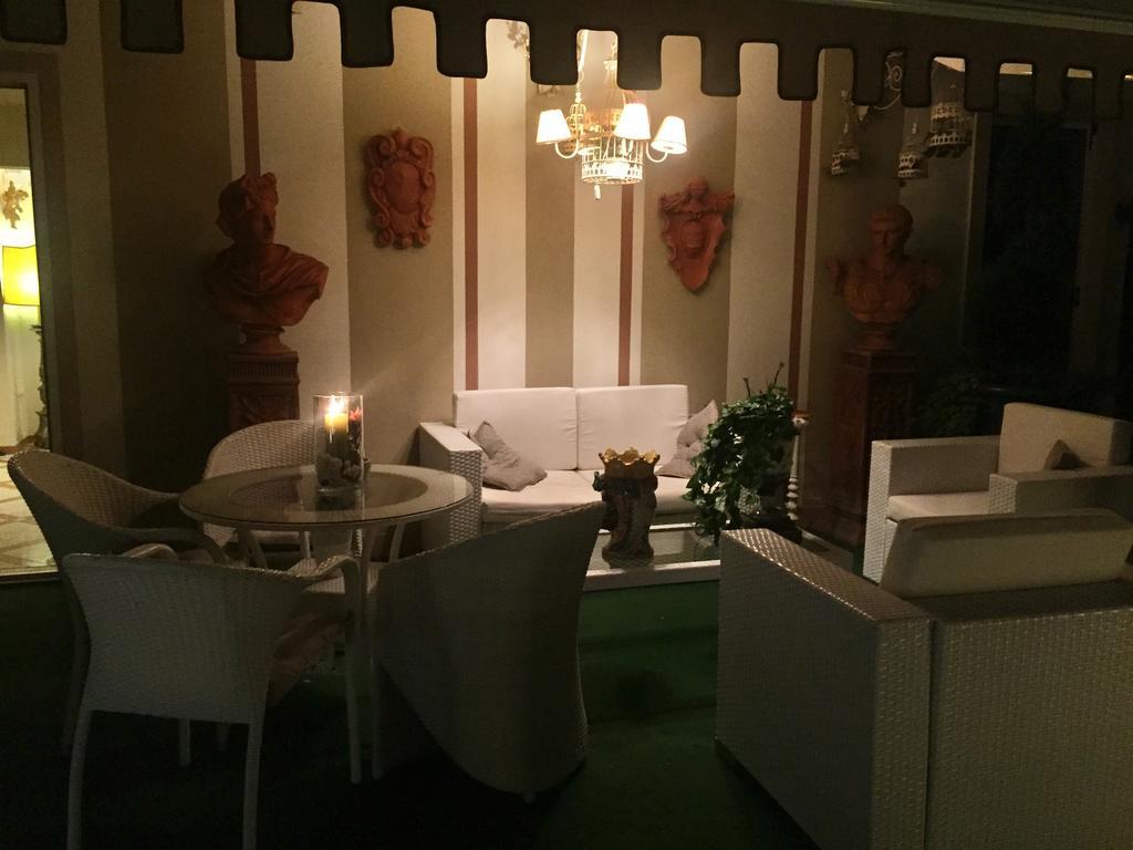Al Teatro Hotel Livorno Kültér fotó