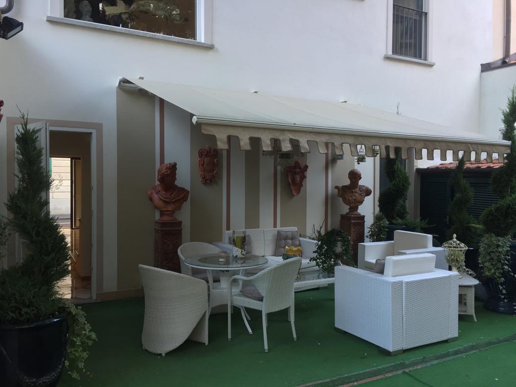 Al Teatro Hotel Livorno Kültér fotó